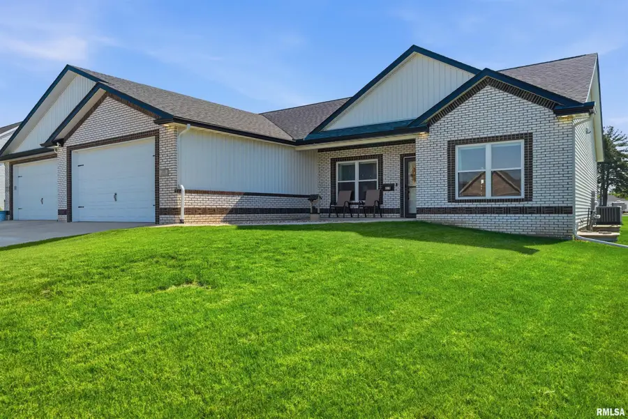 215 Cypress Point, Washington, IL 61571 - #2