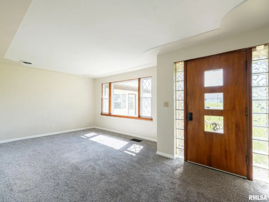 611 Woodland Trail, Washington, IL 61571 - #3