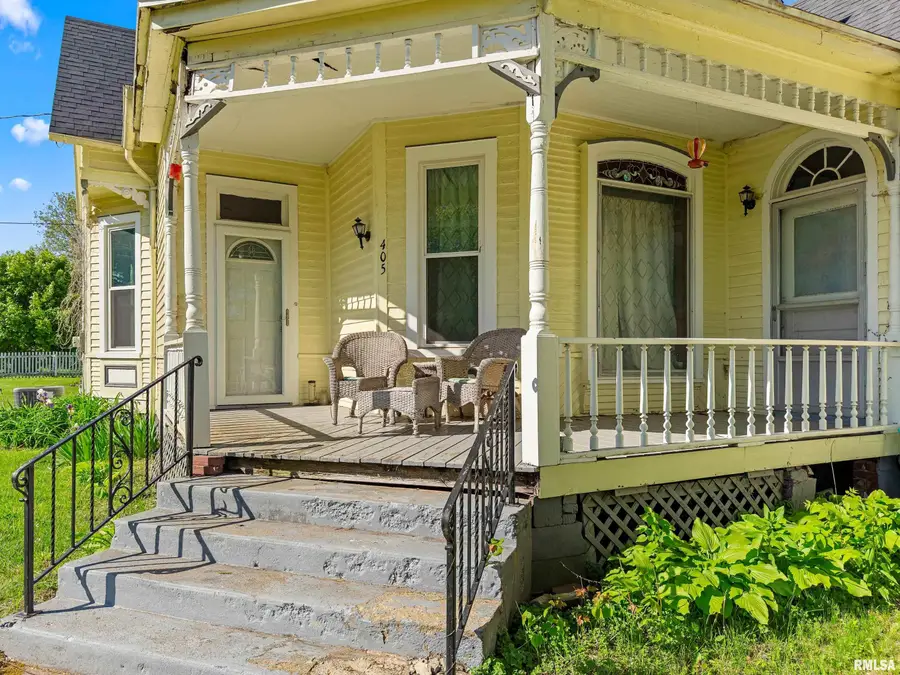 405 Euclid Avenue, Lewistown, IL 61542 - #3
