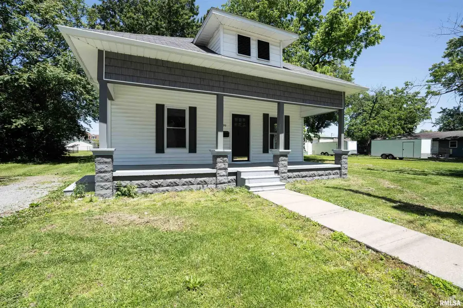 820 W Maplewood Street, Marion, IL 62959 - #2