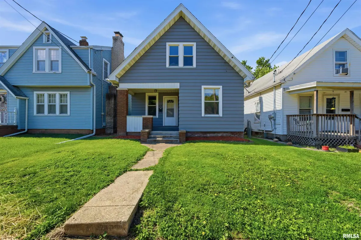 410 E Forrest Hill Avenue, Peoria, IL 61603 - #1