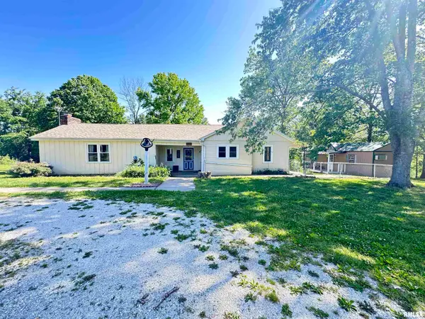 1500 Cobden School Road, Cobden, IL 62920