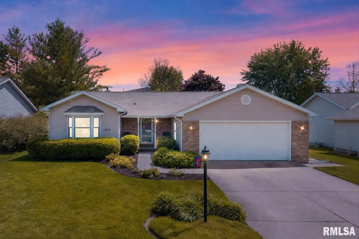 1916 Deer Lane, Washington, IL 61571 - #1