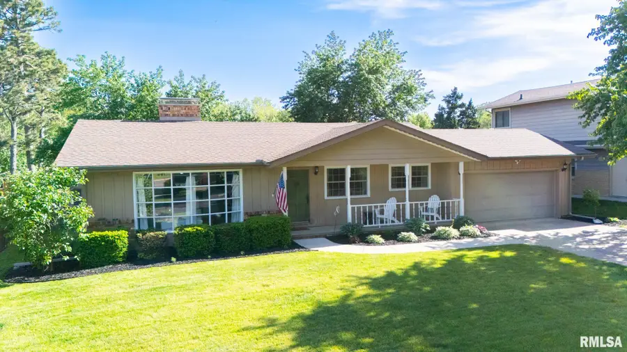 1316 W Lake Avenue, Peoria, IL 61614 - #2