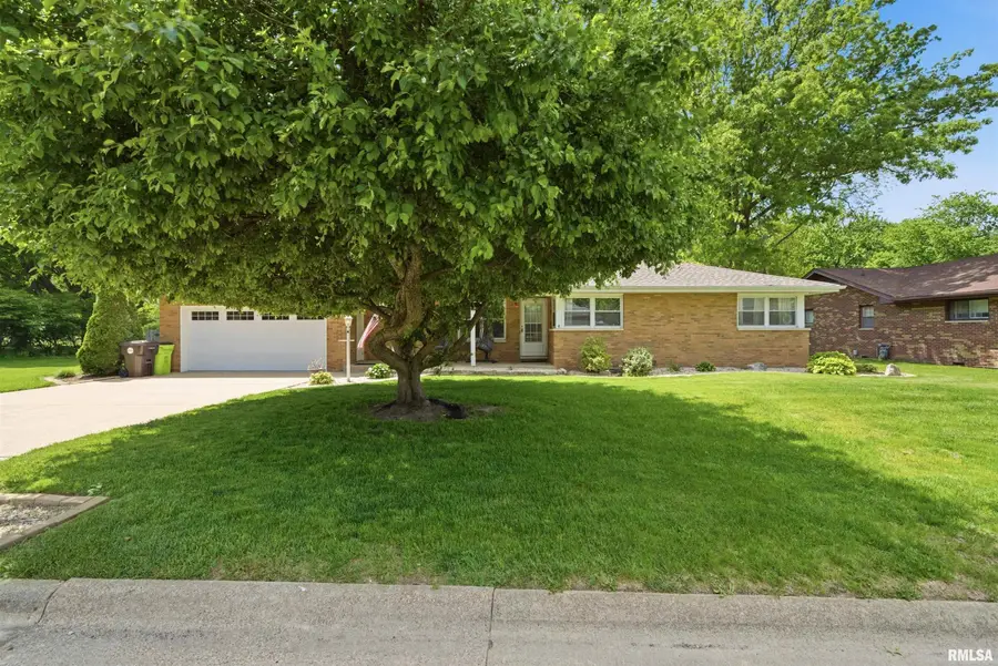 149 Jay Avenue, Morton, IL 61550 - #2