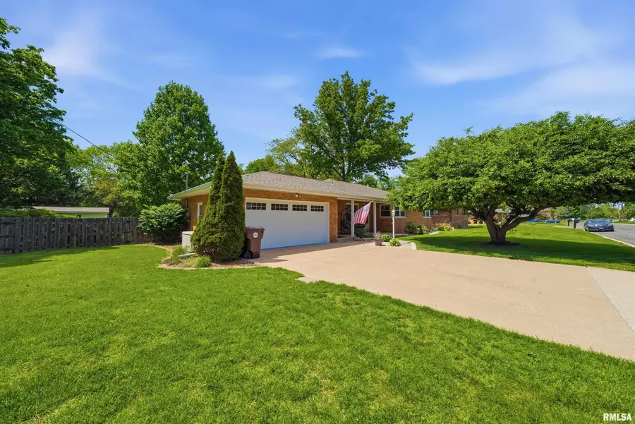 149 Jay Avenue, Morton, IL 61550 - #3