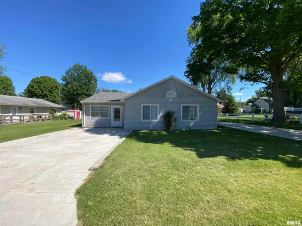 35 W Beech Street, Canton, IL 61520