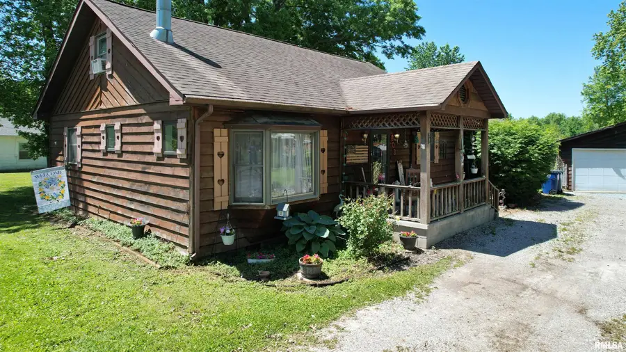 803 S Odle Street, West Frankfort, IL 62986 - #2