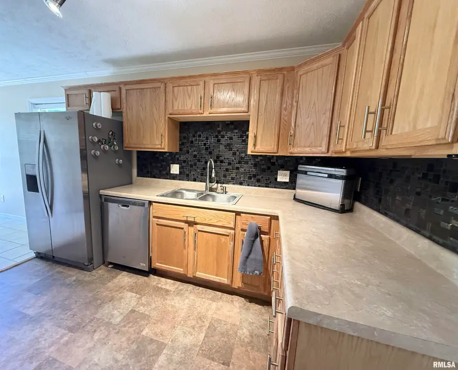 701 E Campus Drive, Carbondale, IL 62901 - #3