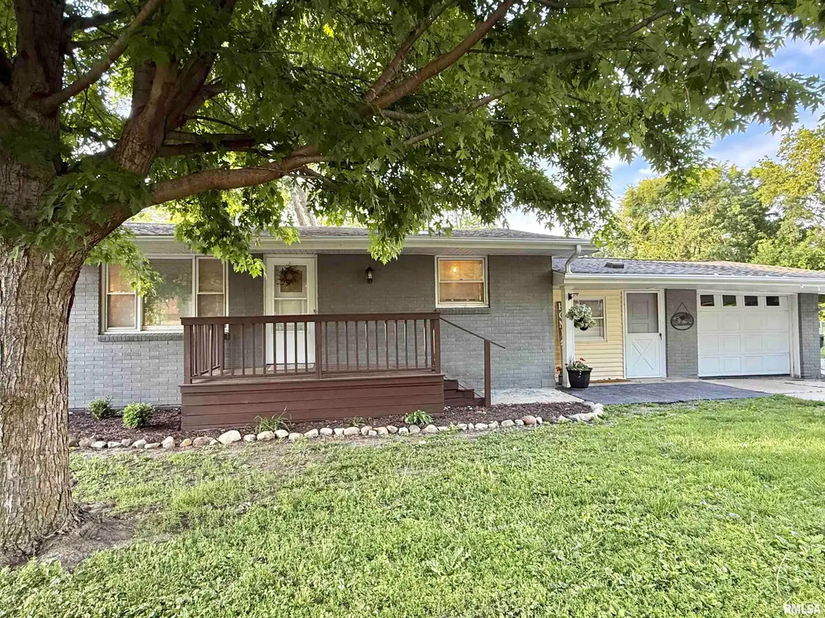1035 E Myrtle Street, Canton, IL 61520 - #1