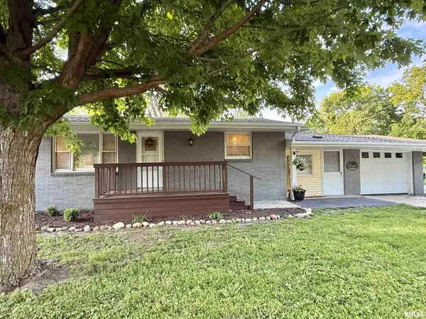 1035 E Myrtle Street, Canton, IL 61520