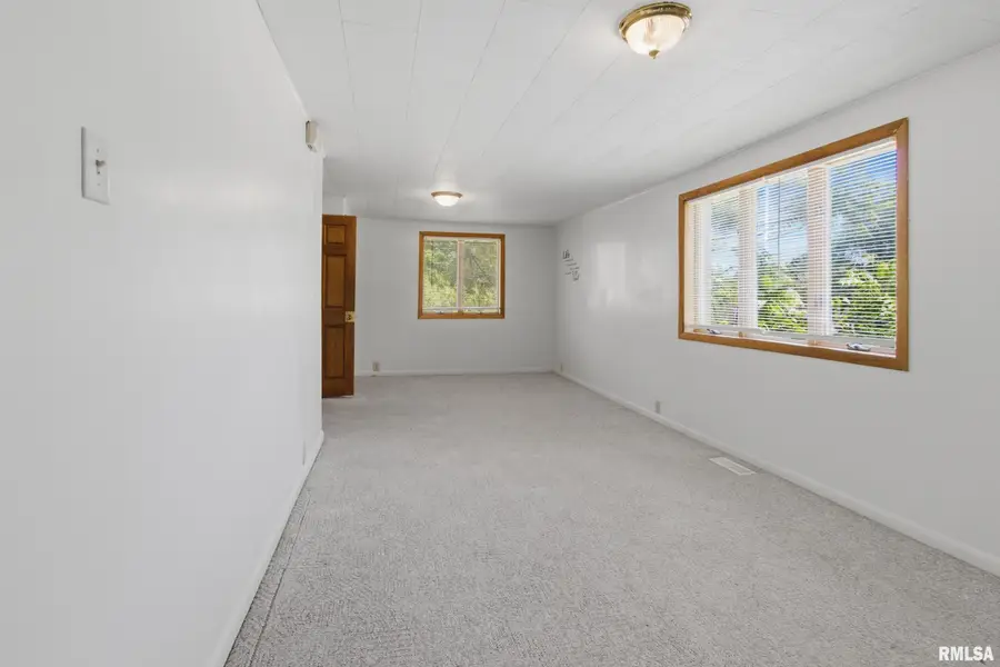 812 N Lafayette Street, Macomb, IL 61455 - #3