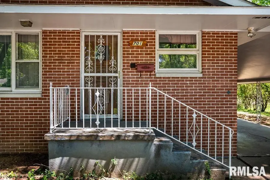701 Benwood Drive, Carbondale, IL 62901 - #3