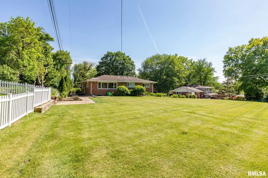 1303 W Teton Drive, Peoria, IL 61614 - #3