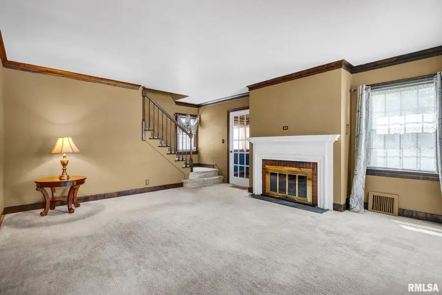 706 E Maywood Avenue, Peoria, IL 61603 - #2