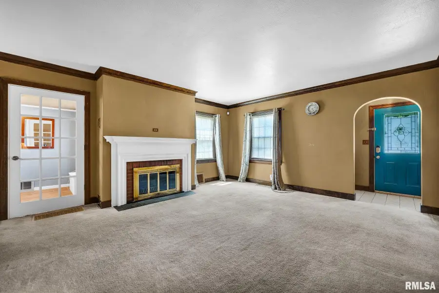 706 E Maywood Avenue, Peoria, IL 61603 - #3