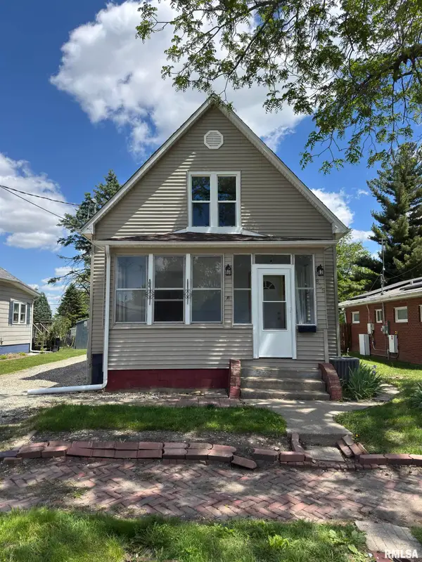 835 N 9th Avenue, Canton, IL 61520