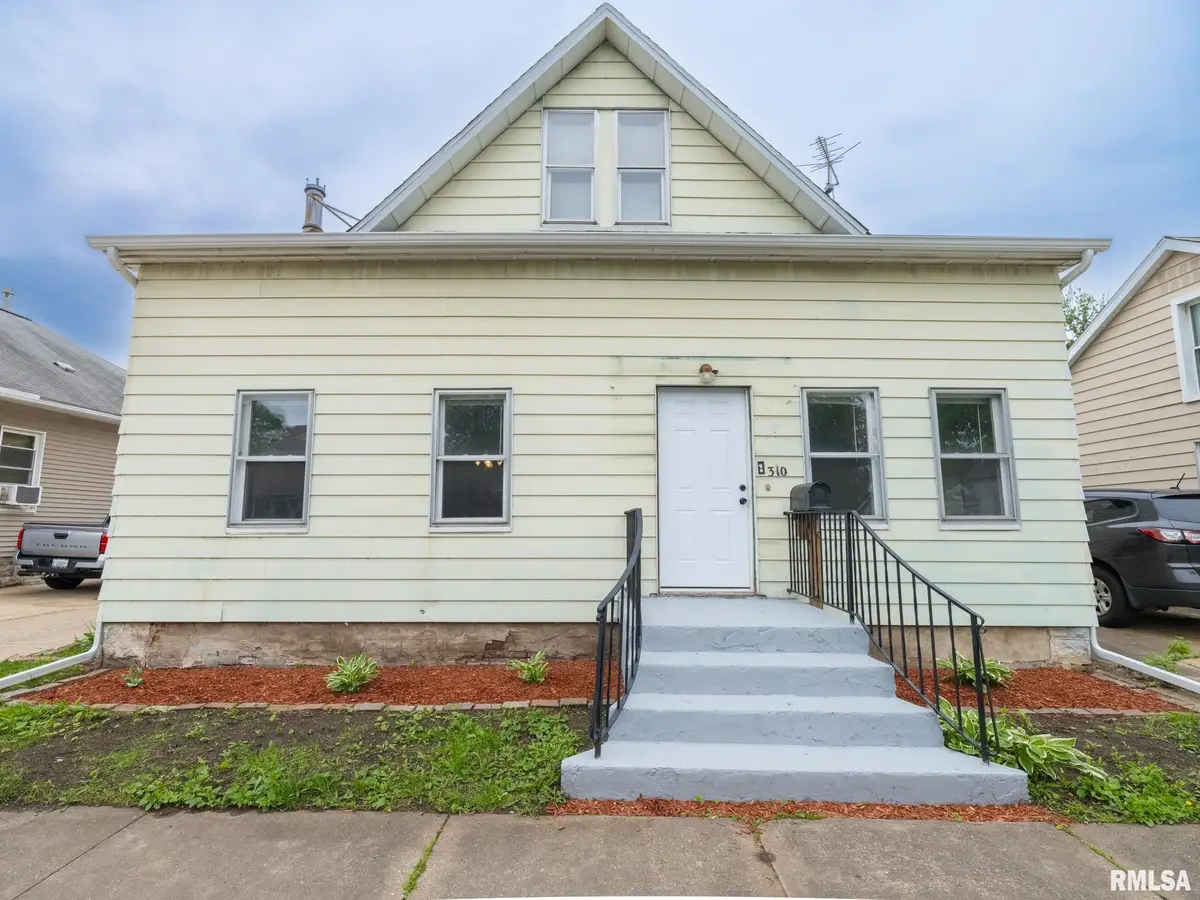 310 Catherine Street, Pekin, IL 61554 - #1