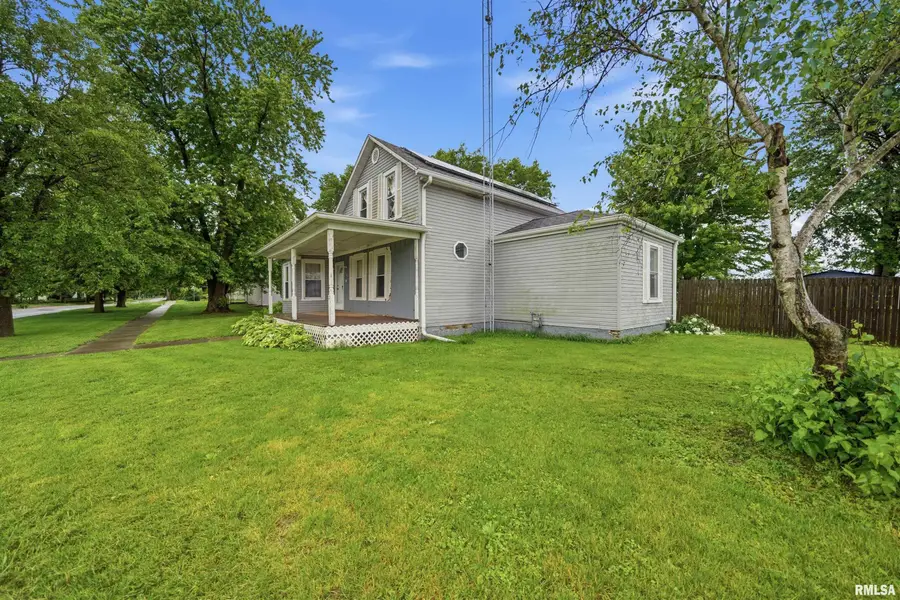 806 W 4th Street, Delavan, IL 61734 - #3