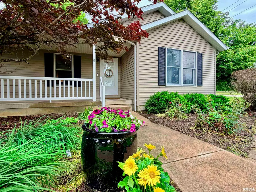 592 Westwood Boulevard, Canton, IL 61520 - #3