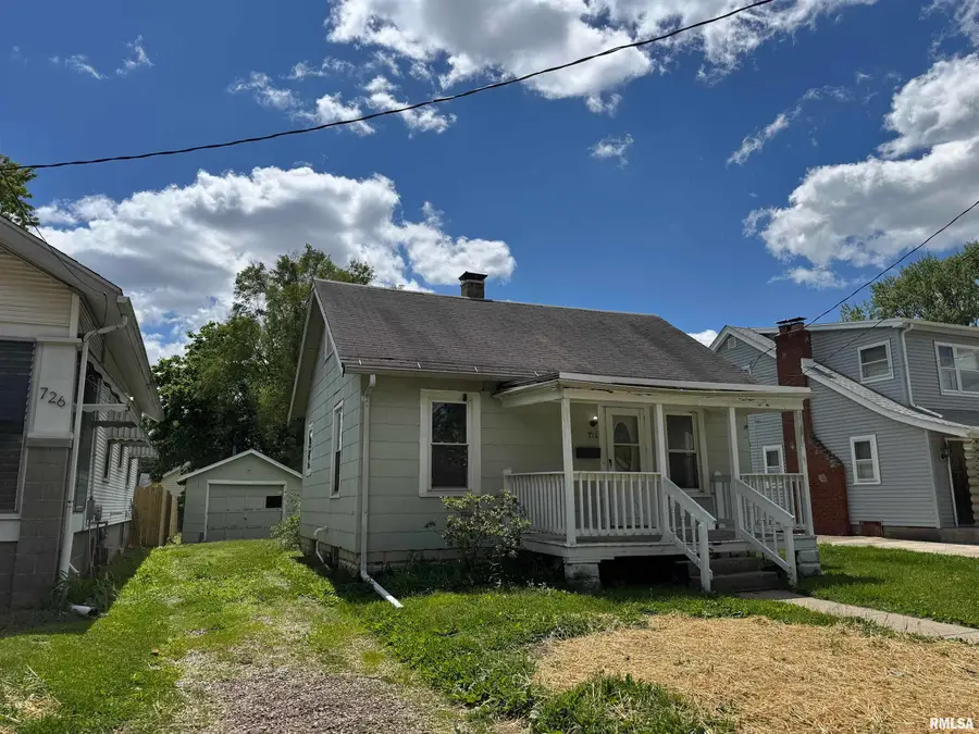 724 E Gift Avenue, Peoria, IL 61603 - #2