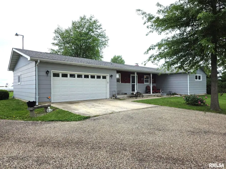 1455 Charlotte Road, Macomb, IL 61455 - #2