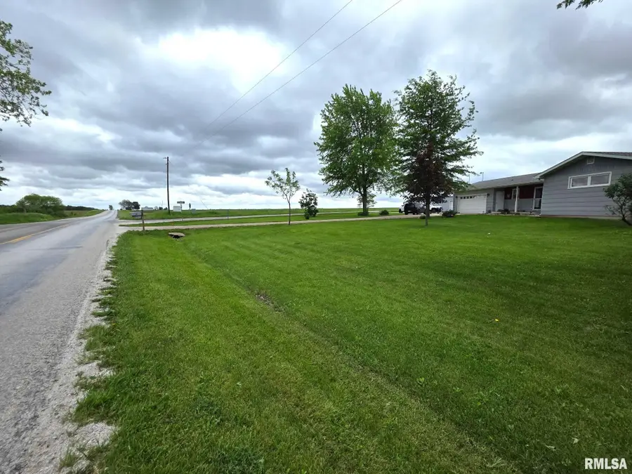 1455 Charlotte Road, Macomb, IL 61455 - #3