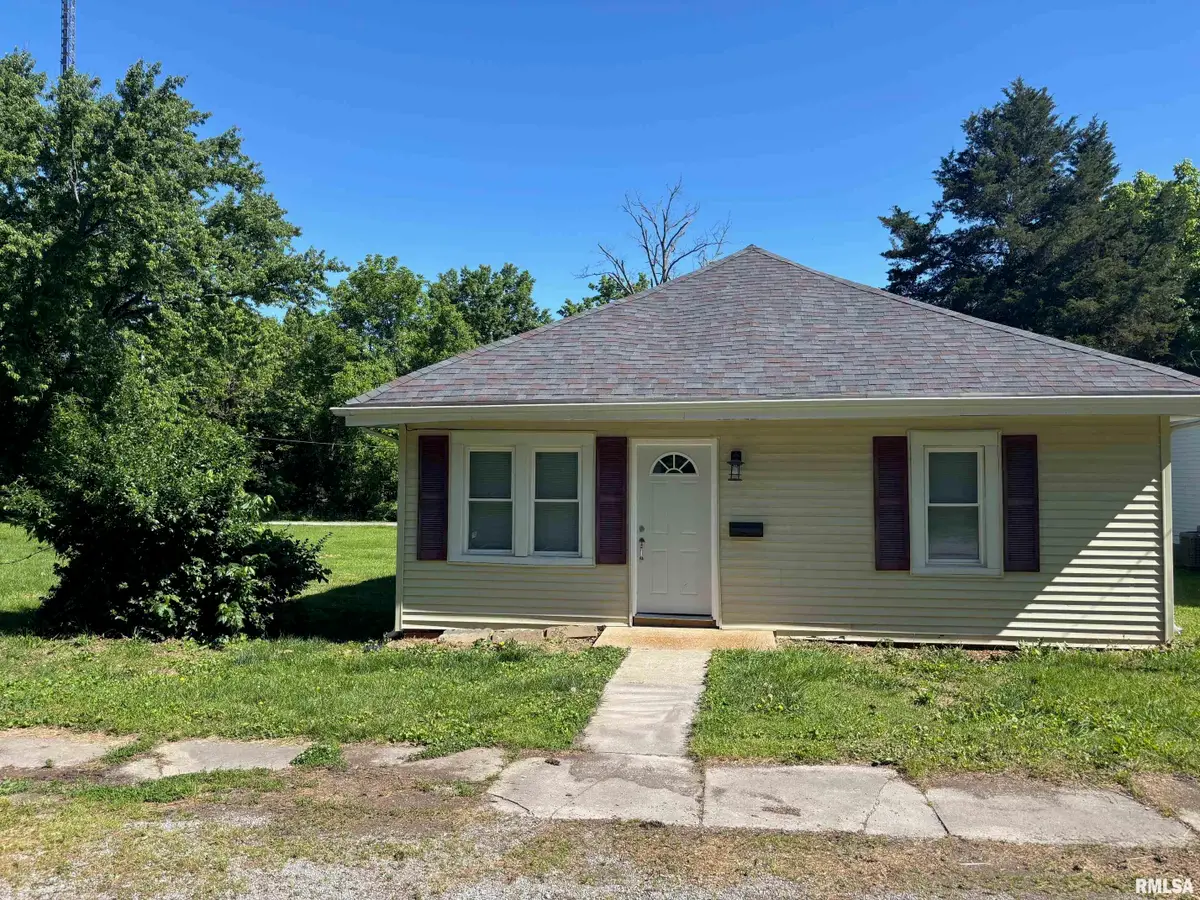424 Mark Street, Carterville, IL 62918 - #1