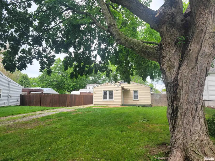 3311 N Leroy Avenue, Peoria, IL 61604 - #2