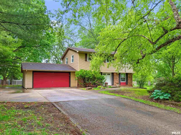5333 N Big Hollow Road, Peoria, IL 61615