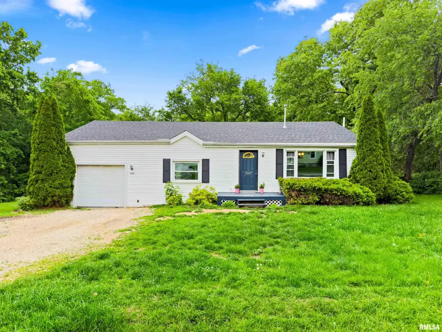 3507 W Queen Ann Court, Peoria, IL 61615 - #2