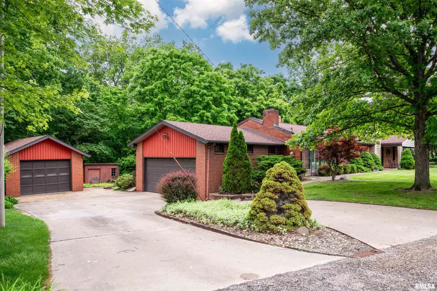 801 Oakwood Road, East Peoria, IL 61611 - #3