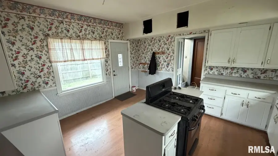 726 Park Avenue, Pekin, IL 61554 - #2