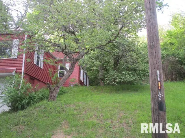 828 N Main Street, East Peoria, IL 61611 - #2