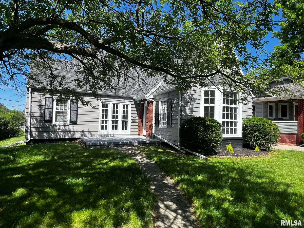 3203 N Biltmore Avenue, Peoria, IL 61604 - #1