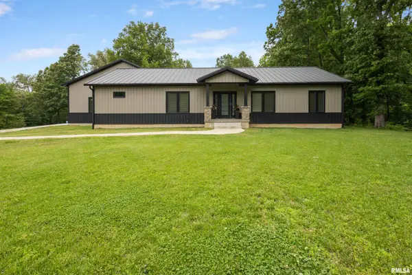 11323 Linn Road, Benton, IL 62812