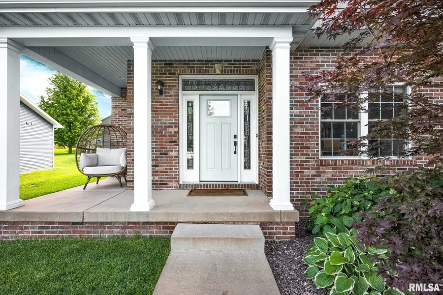1613 Kensington Drive, Washington, IL 61571 - #2