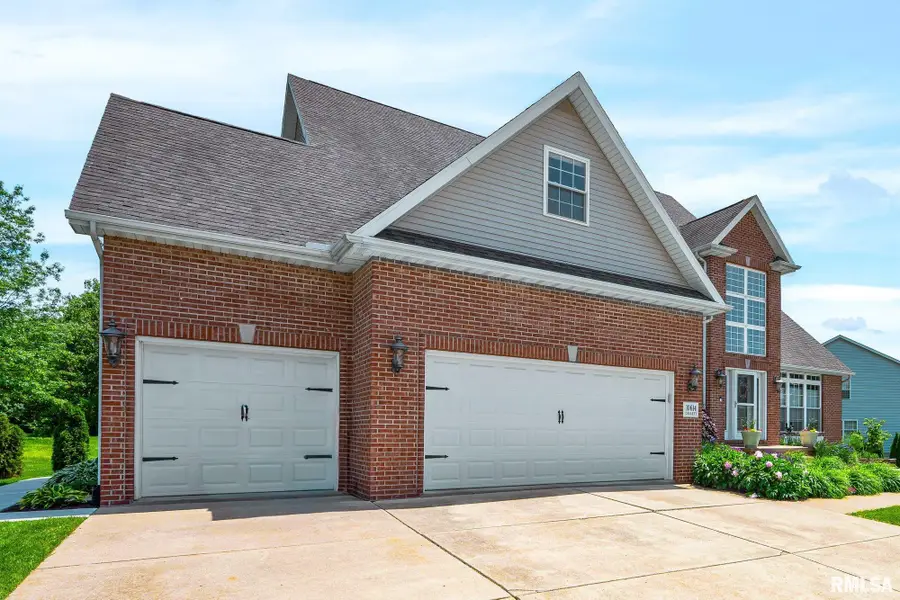 10614 Collett Drive, Peoria, IL 61615 - #2