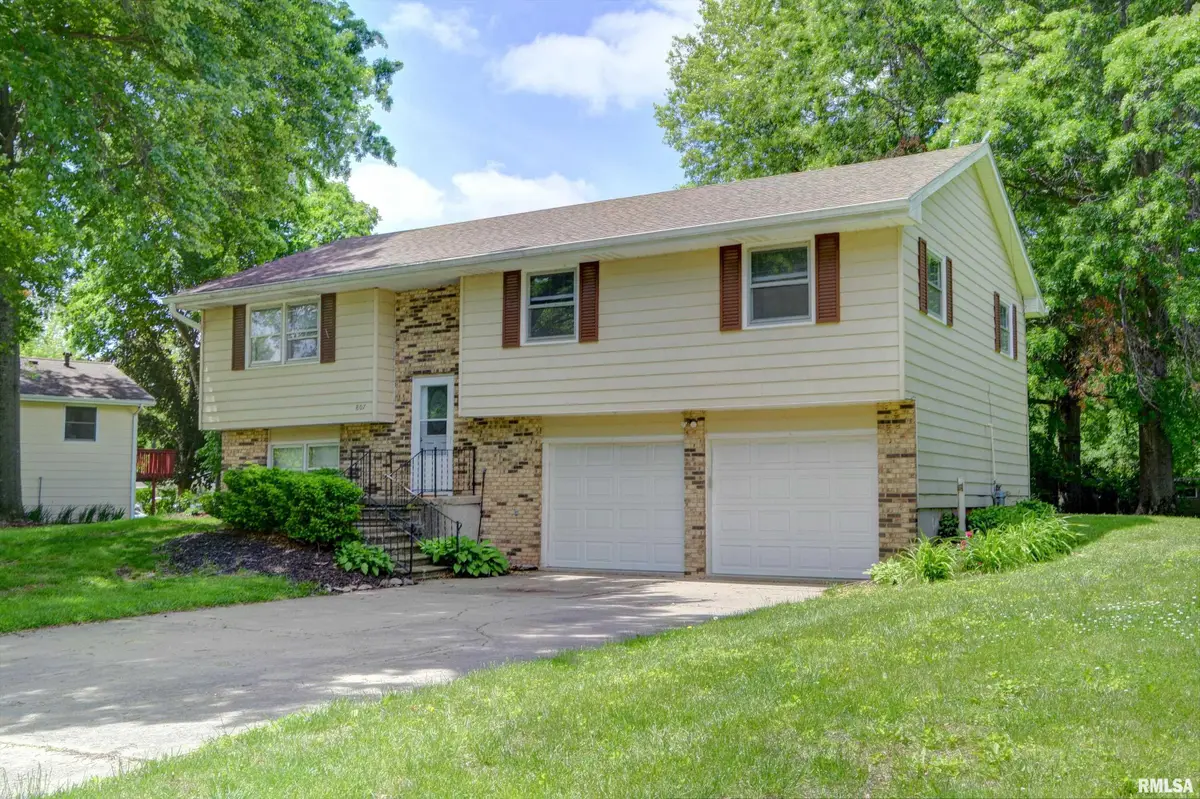 807 Meadow Drive, Macomb, IL 61455 - #1