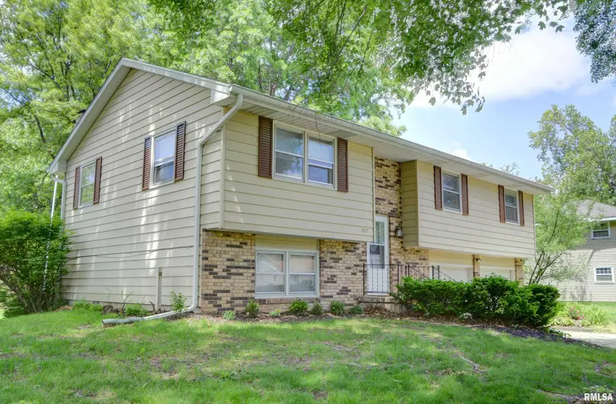 807 Meadow Drive, Macomb, IL 61455 - #2