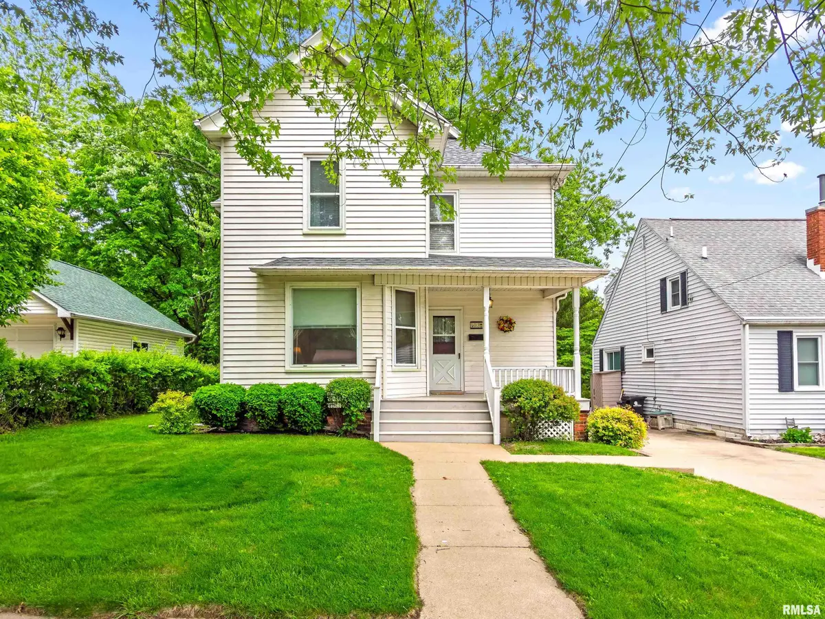 403 W Adams Street, Washington, IL 61571 - #1