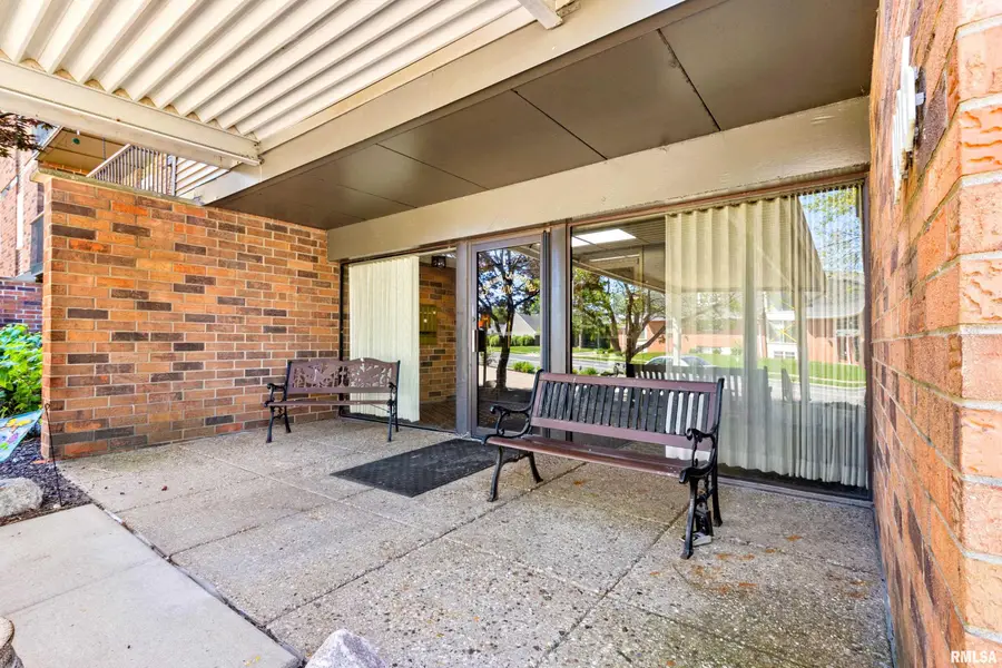 906 W Loire Court #A-2, Peoria, IL 61614 - #2