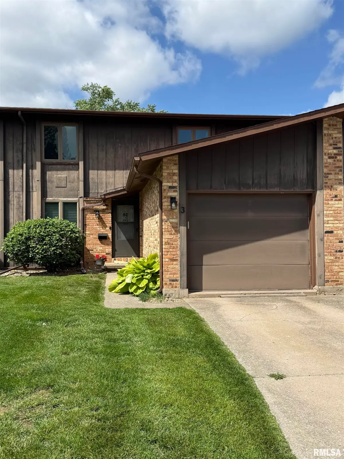 3 Cedar Drive, Macomb, IL 61455 - #1