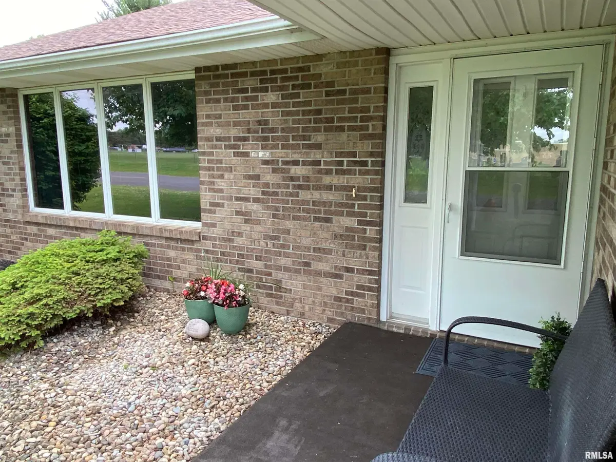 1547 E Myrtle Street, Canton, IL 61520 - #1