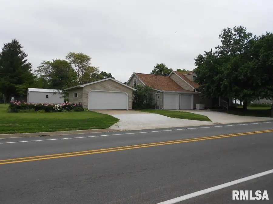 105 S Main Street, Roanoke, IL 61561 - #2