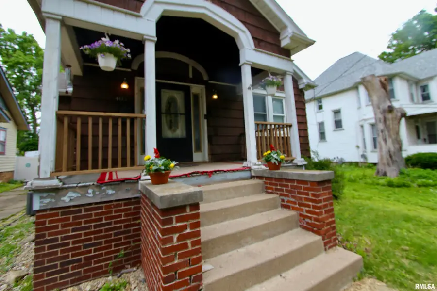 405 E Maywood Avenue, Peoria, IL 61603 - #3