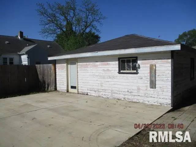 1016 Augusta Street, Pekin, IL 61554 - #3