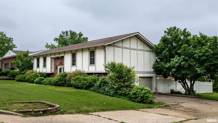 3 Peachtree Place, Harrisburg, IL 62946 - #3