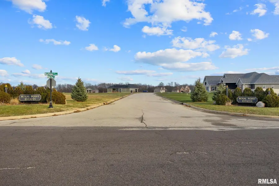 107 Lost Creek Court, Pekin, IL 61554 - #3