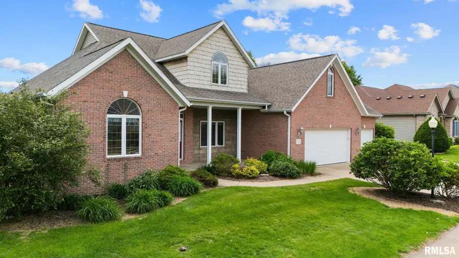 5912 W Woodbridge Place, Peoria, IL 61615 - #2